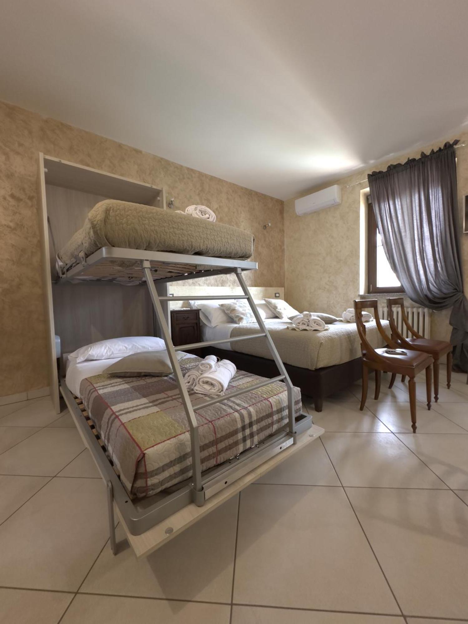 Rocche Di Montexelo - Green Key Apartments & Spa Monticello d'Alba Cameră foto